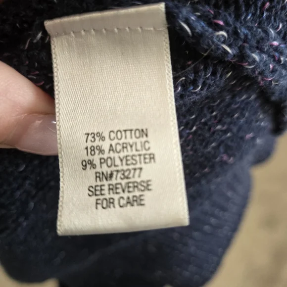 Croft And Barrow Women's V Neck Sweater - Picture 3 of 5